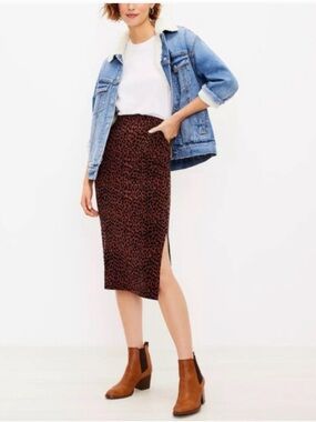 LOFT Classic Leopard Pencil Skirt
